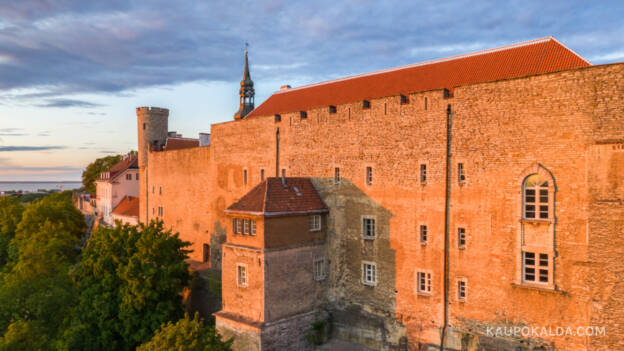 Viimased päikesekiired Toompea lossil