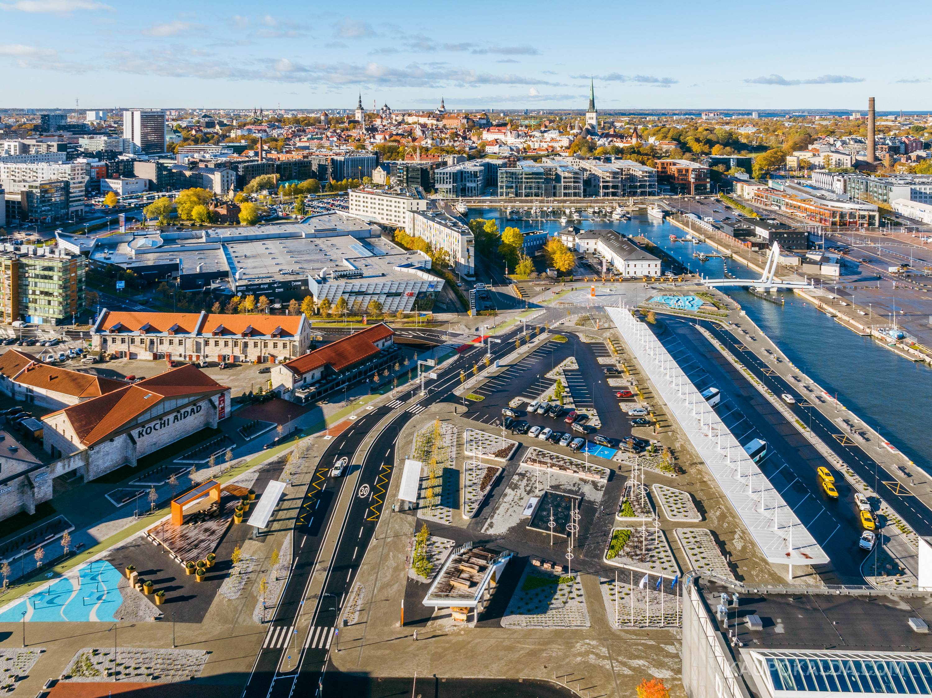 Tallinna Vanasadama D-terminal ja väliala