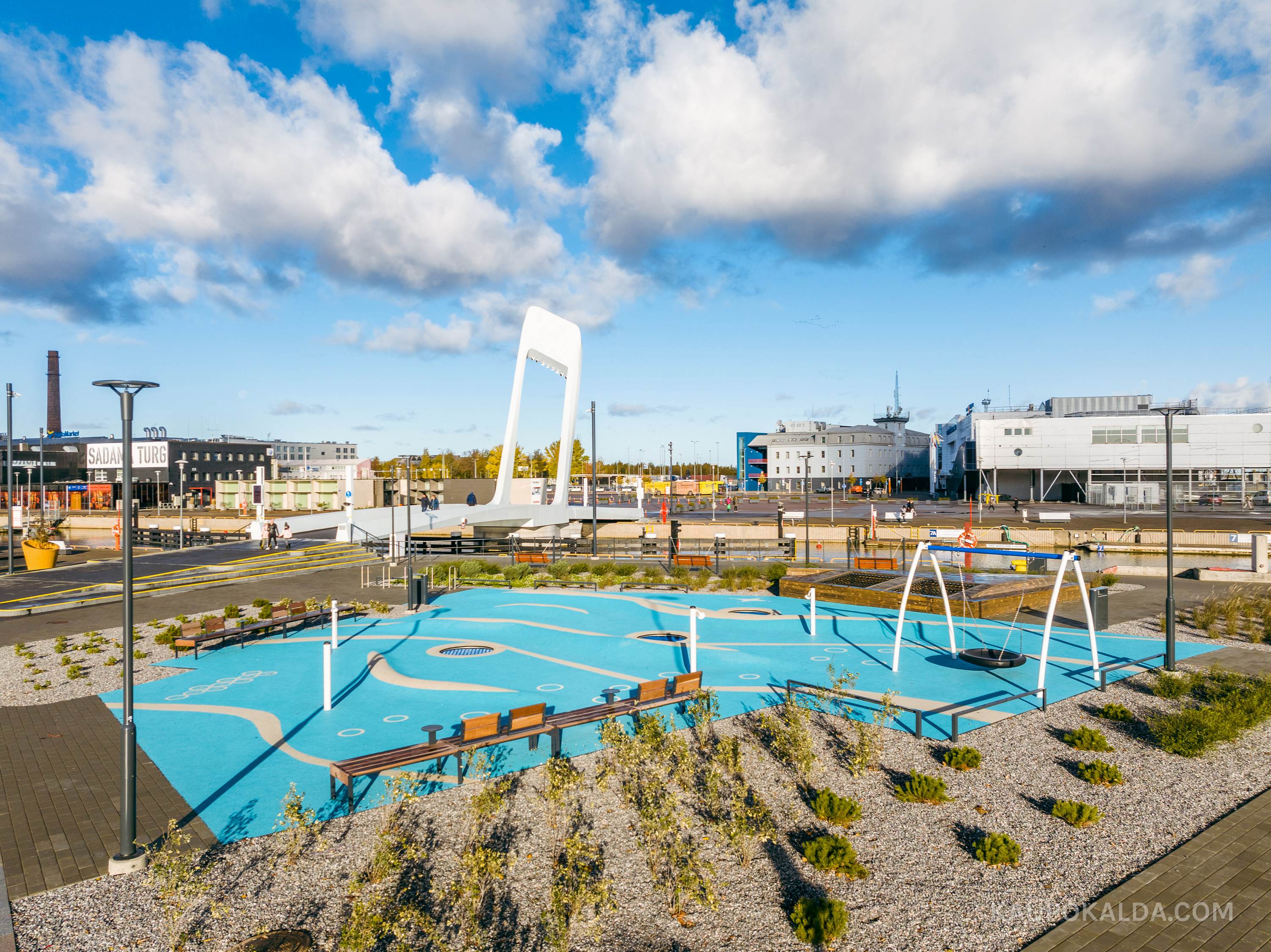 Tallinna Vanasadama D-terminal ja väliala