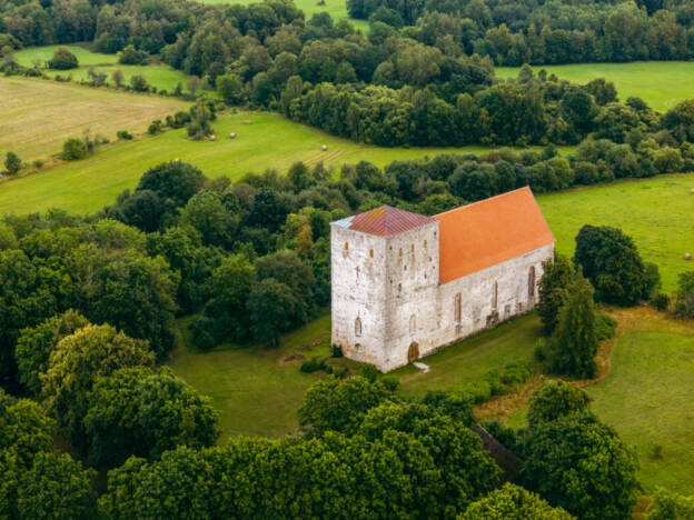 Pöide kirik