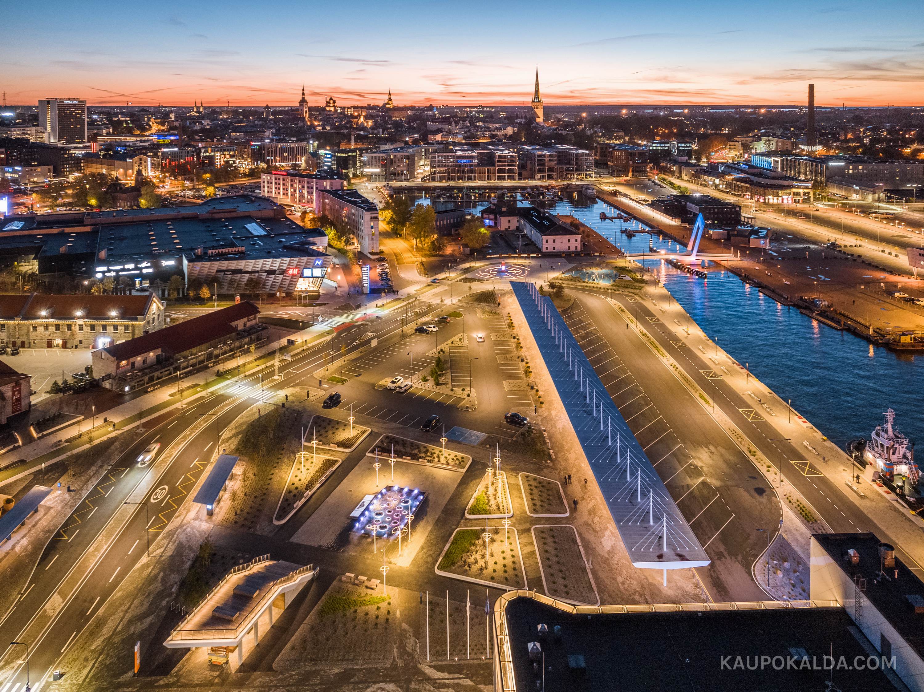 Tallinna Vanasadama D-terminal ja väliala