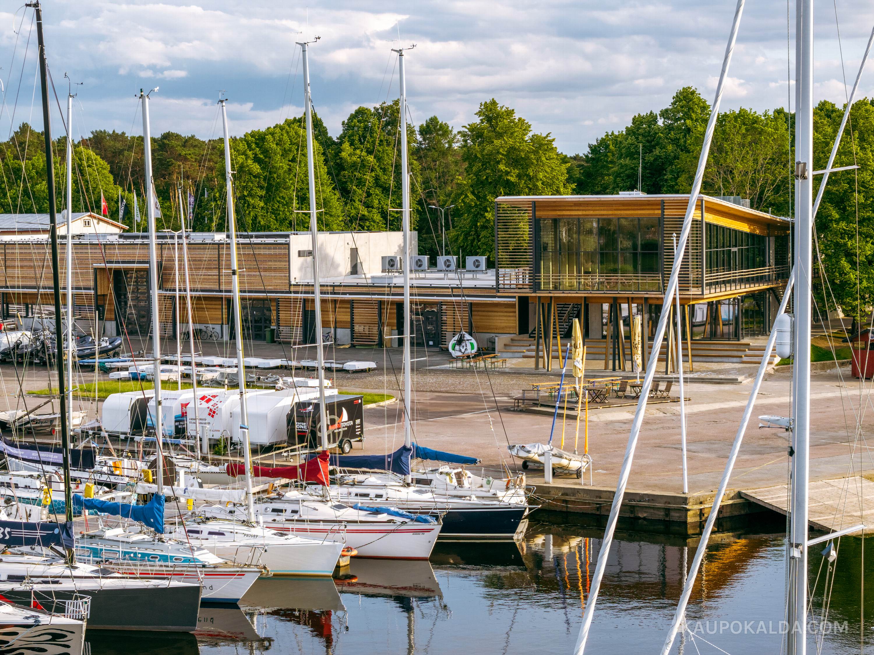 Kalevi jahklubi sadamahoone