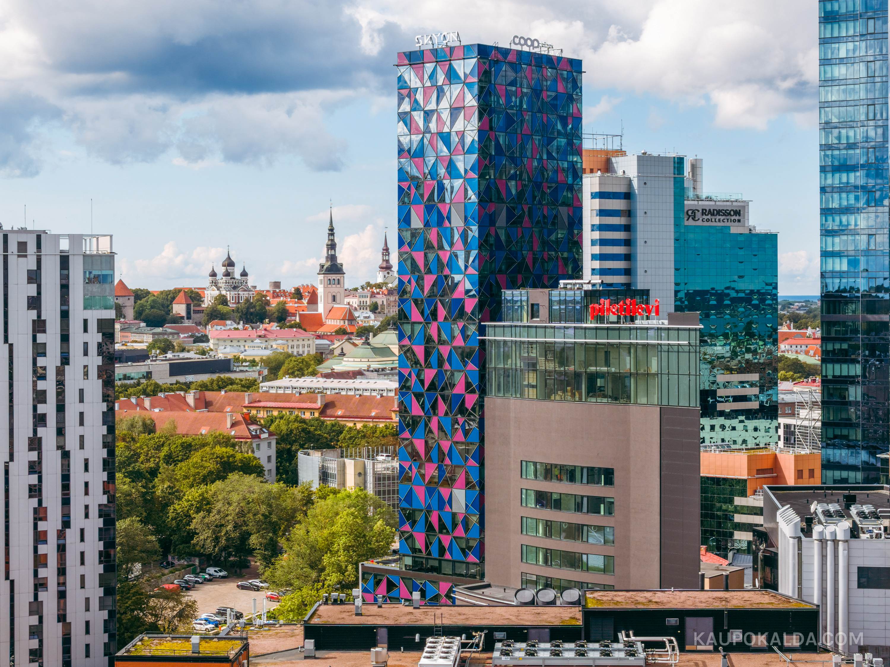 Maakri hub, Piletilevi (seeria)