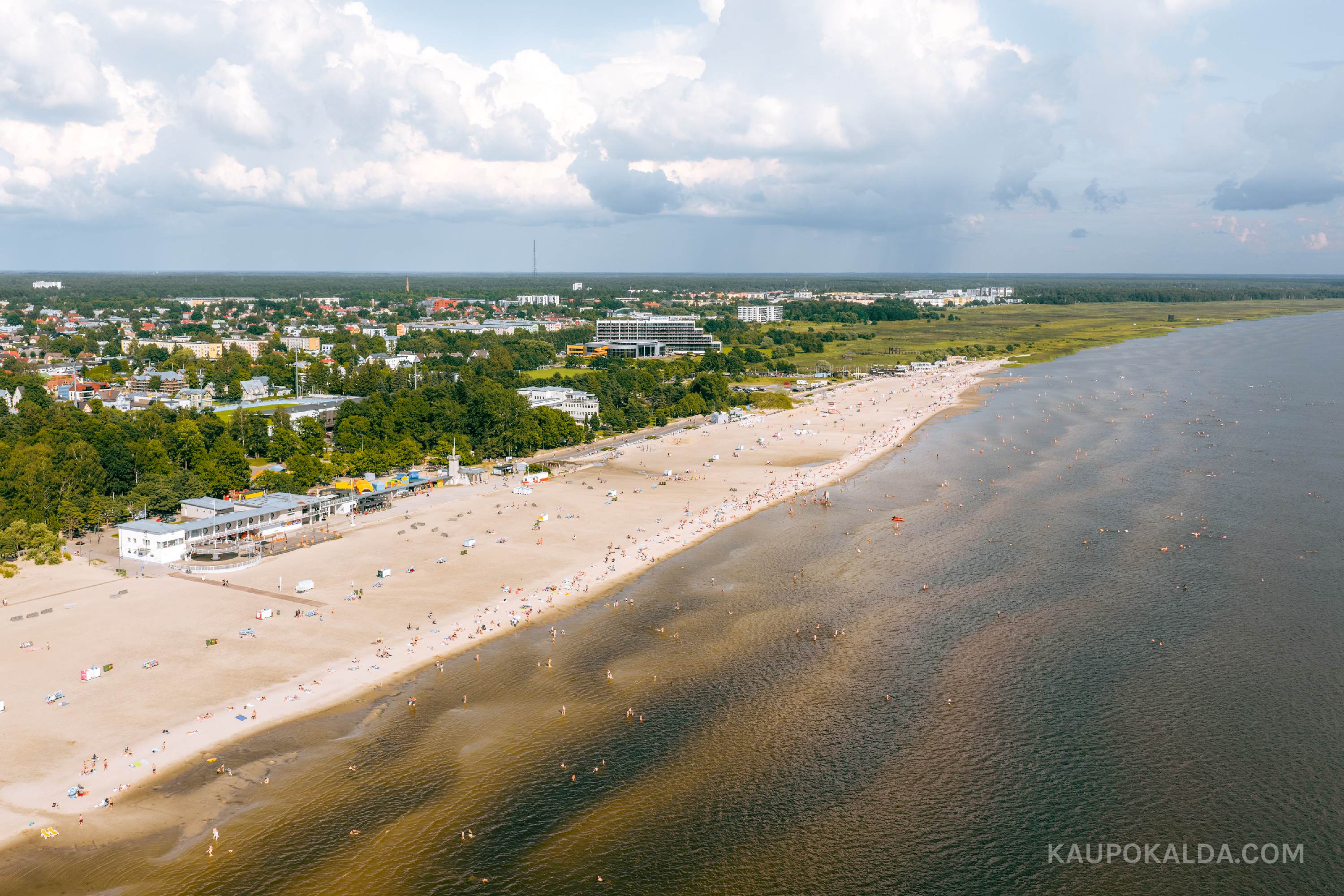 Ööklubi Sunset ja Pärnu rand