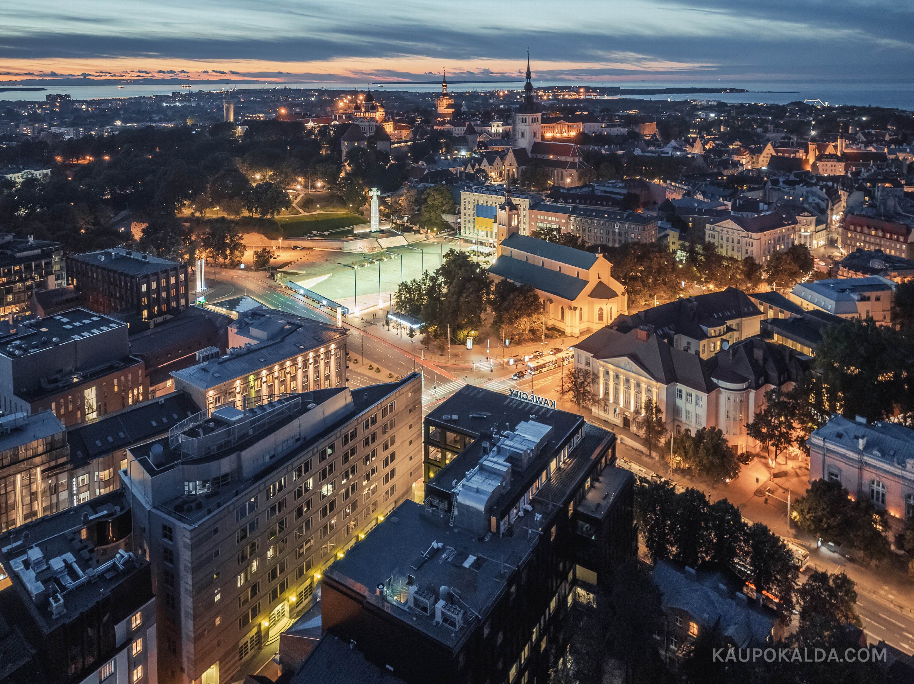 Kawe City ja Kawe Plaza