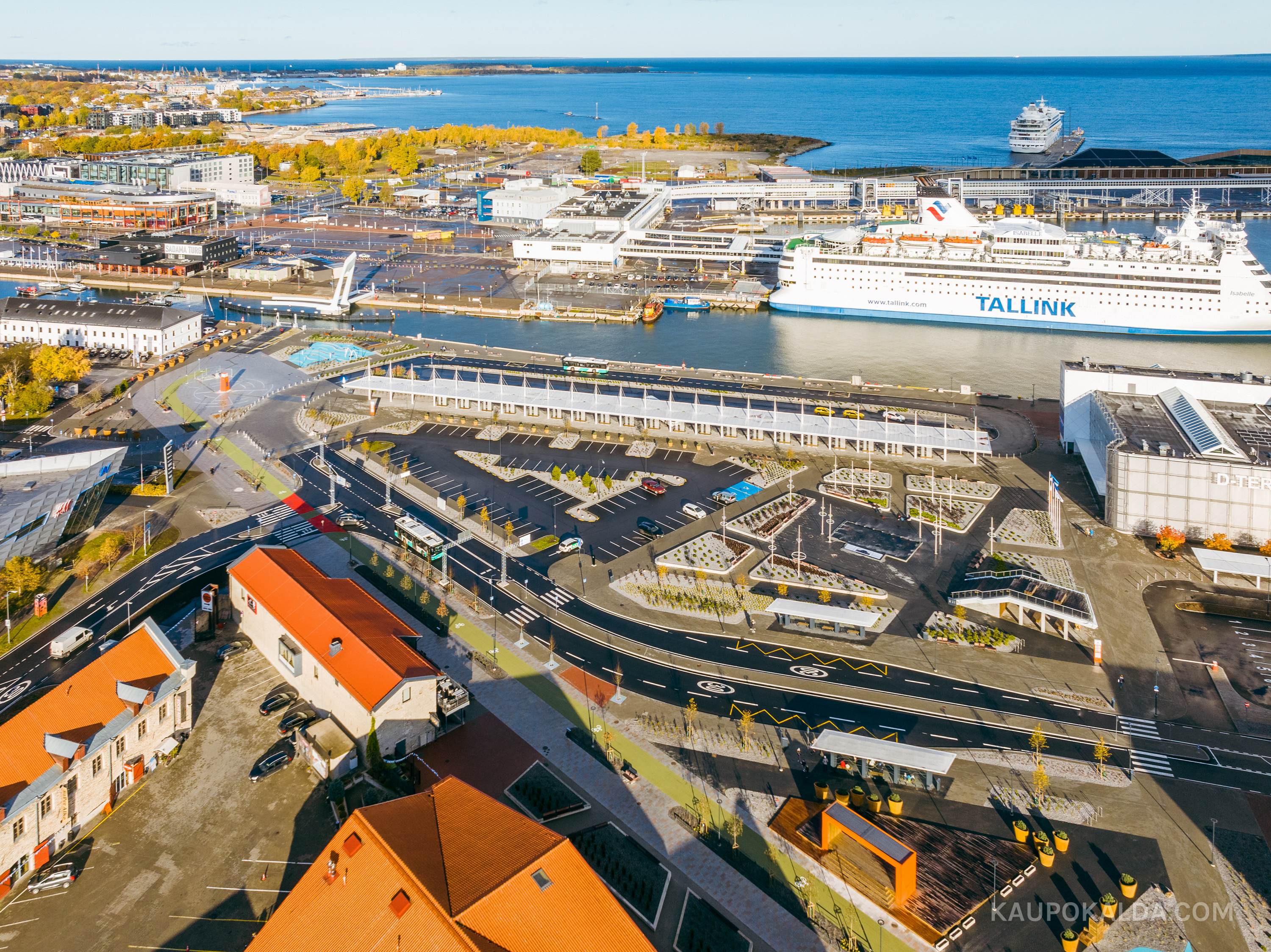 Tallinna Vanasadama D-terminal ja väliala