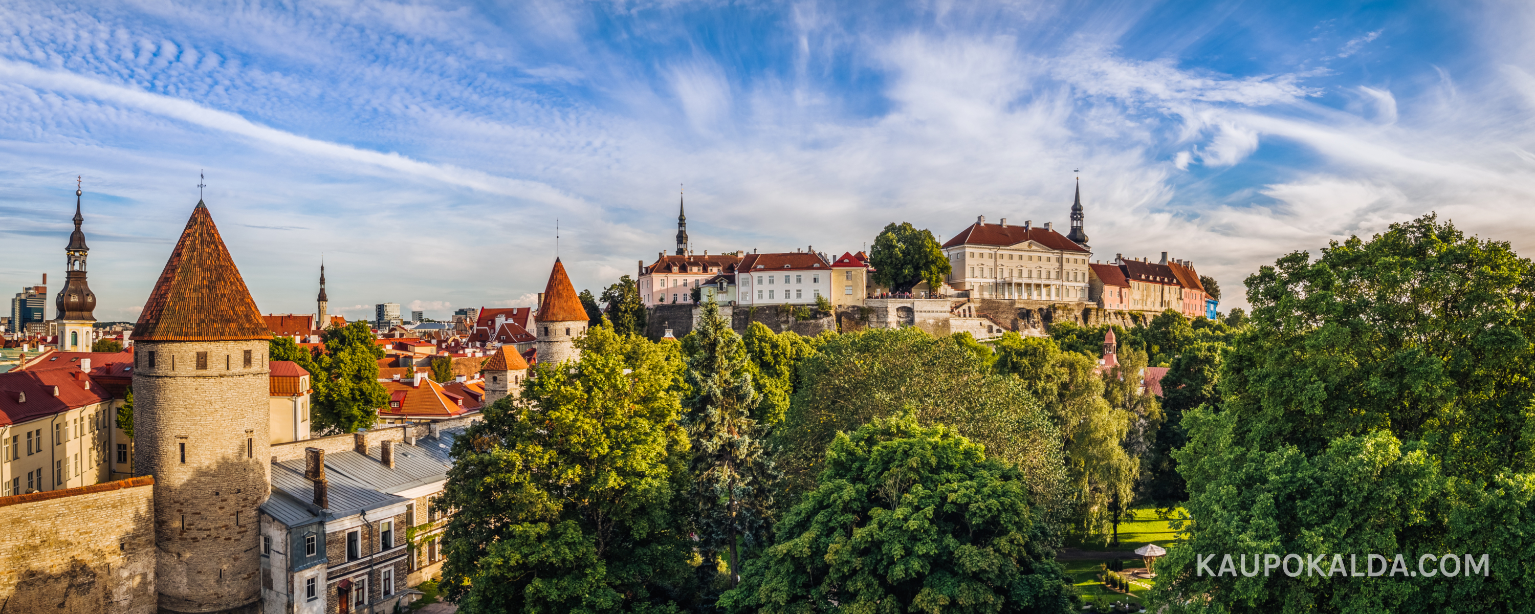 Tornide väljak ja Toompea