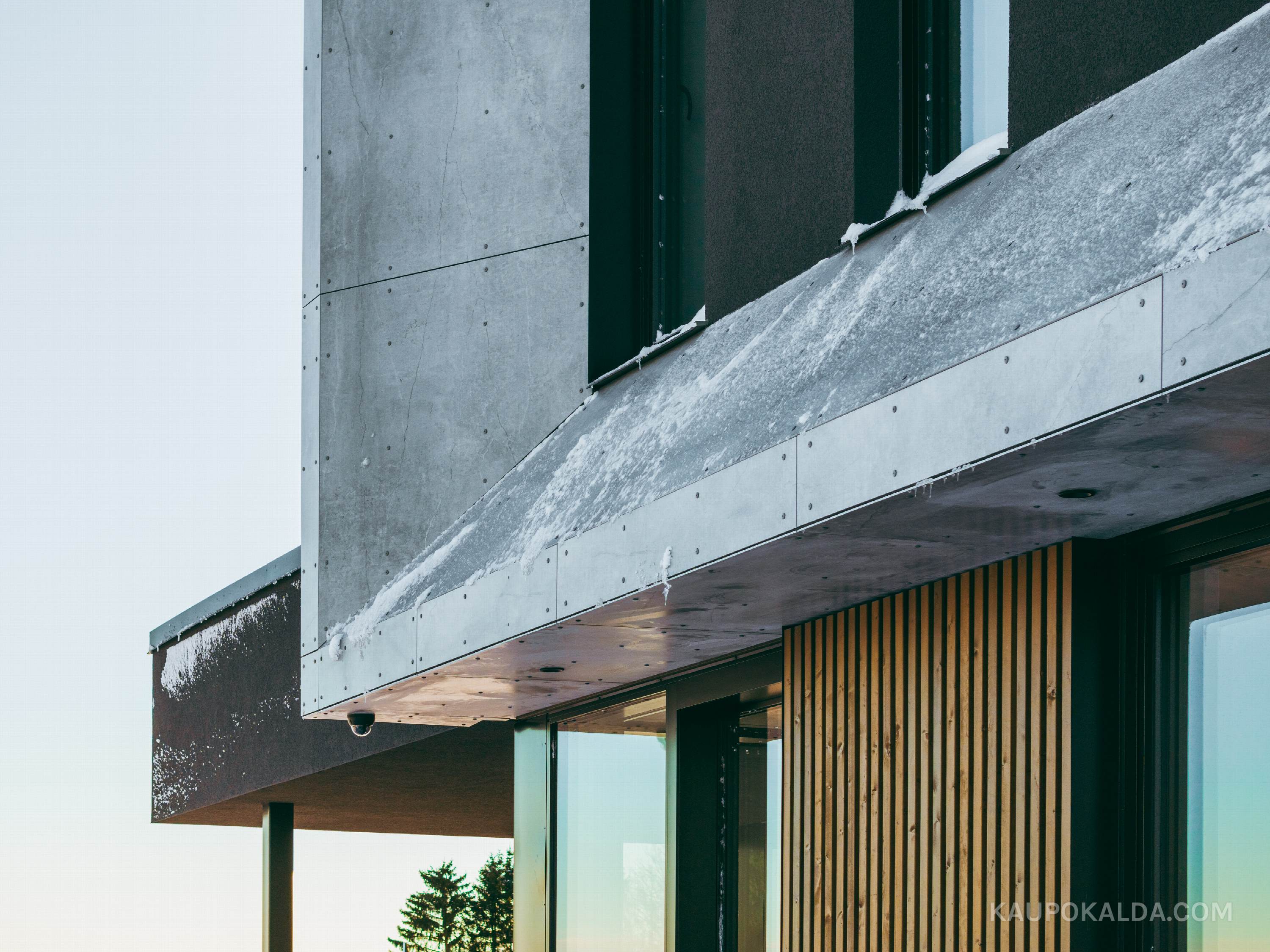 Kindlusepealse villad