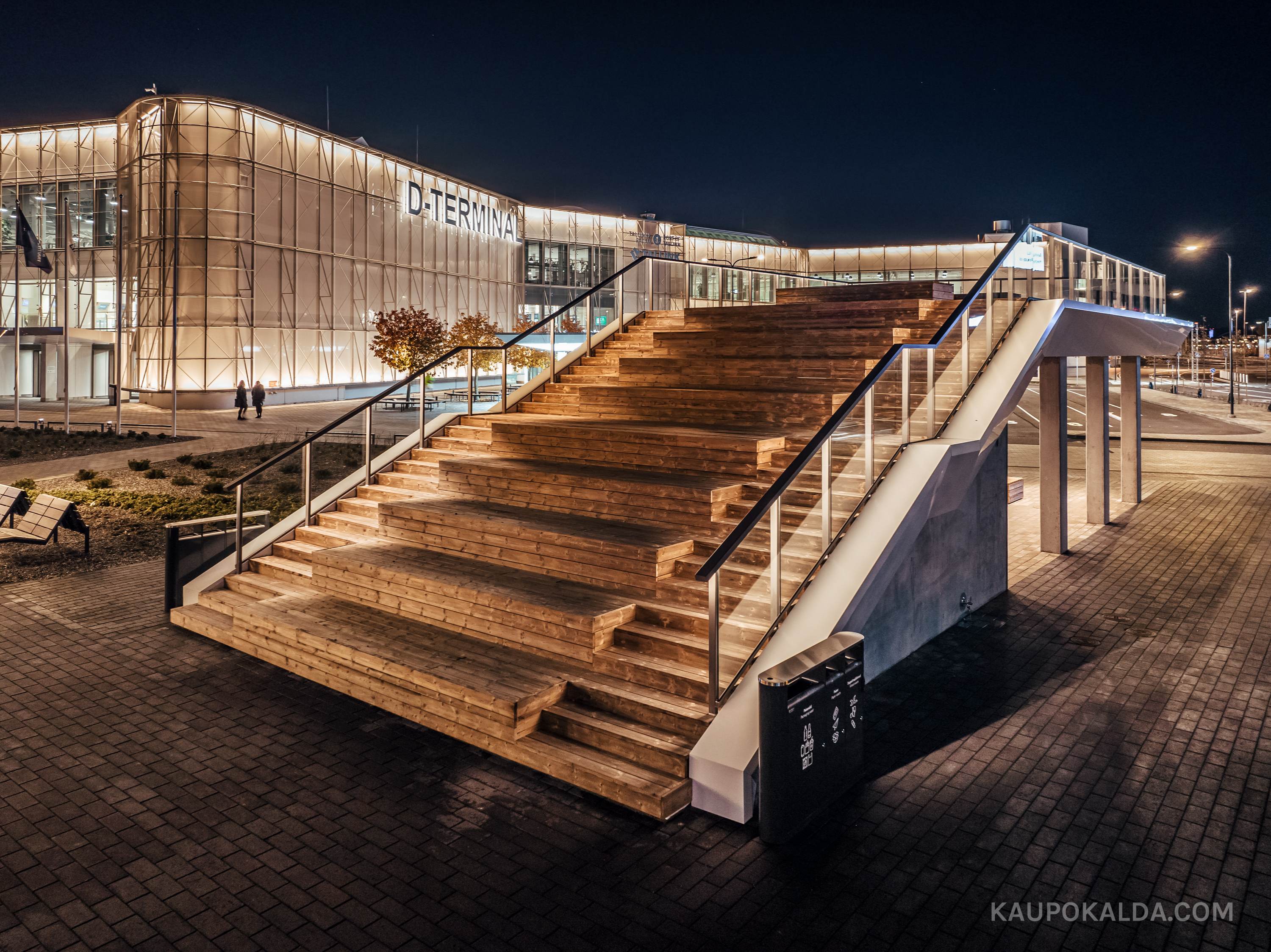 Tallinna Vanasadama D-terminal ja väliala