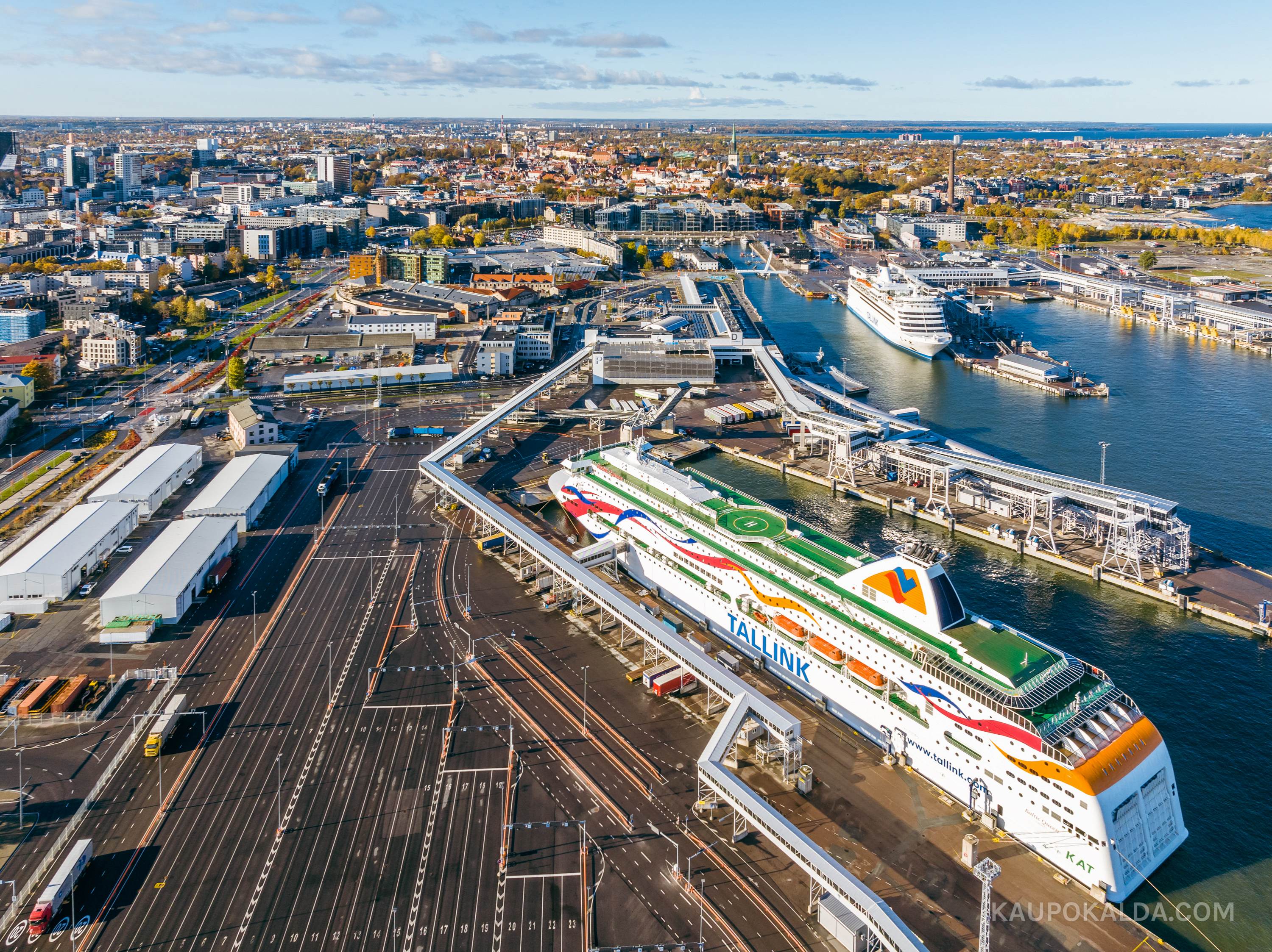 Tallinna Vanasadama D-terminal ja väliala