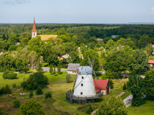 Mustjala, Saaremaa