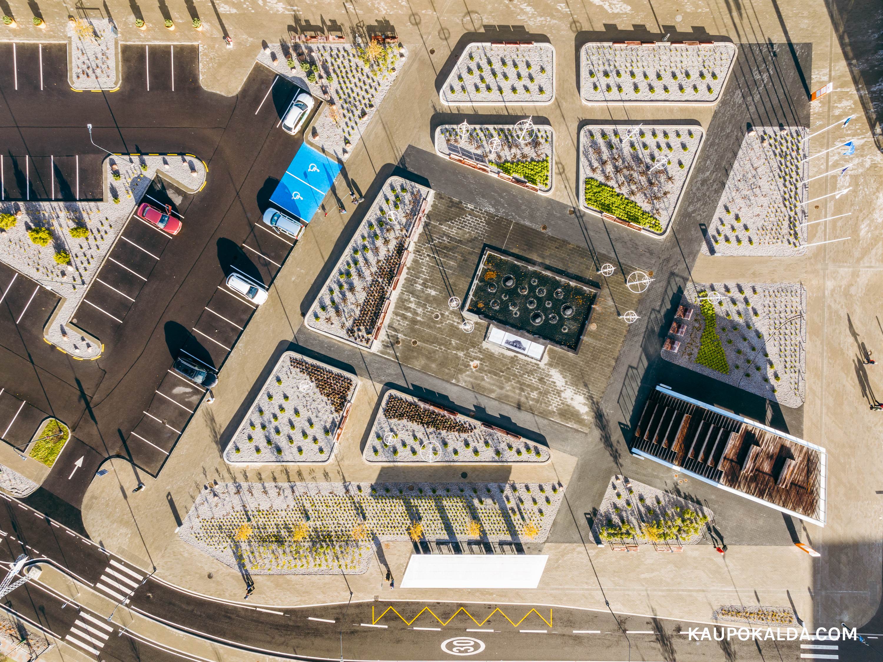 Tallinna Vanasadama D-terminal ja väliala