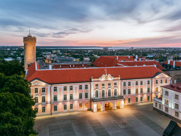 Toompea loss