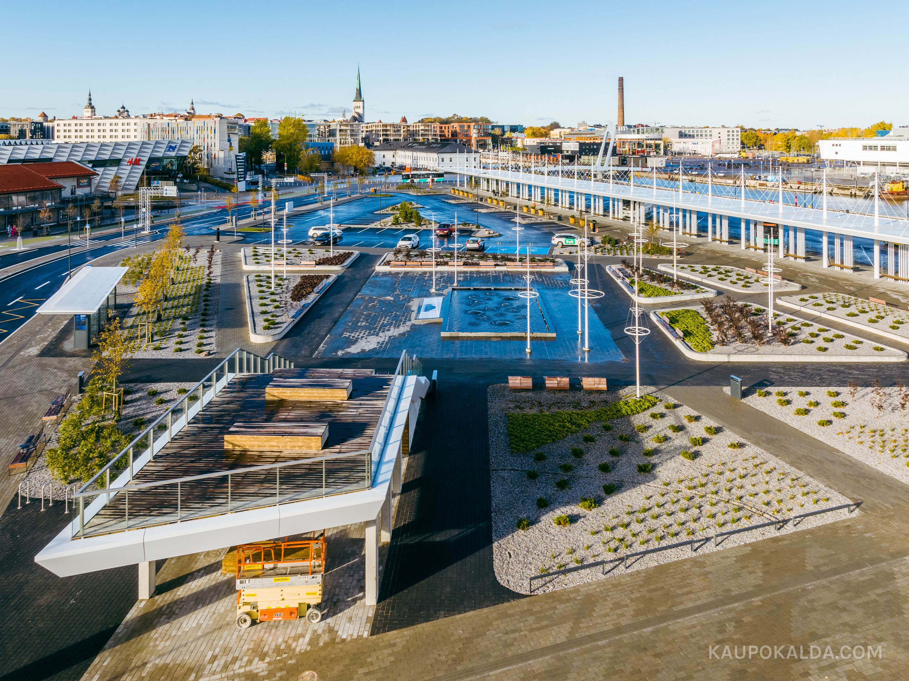 Tallinna Vanasadama D-terminal ja väliala