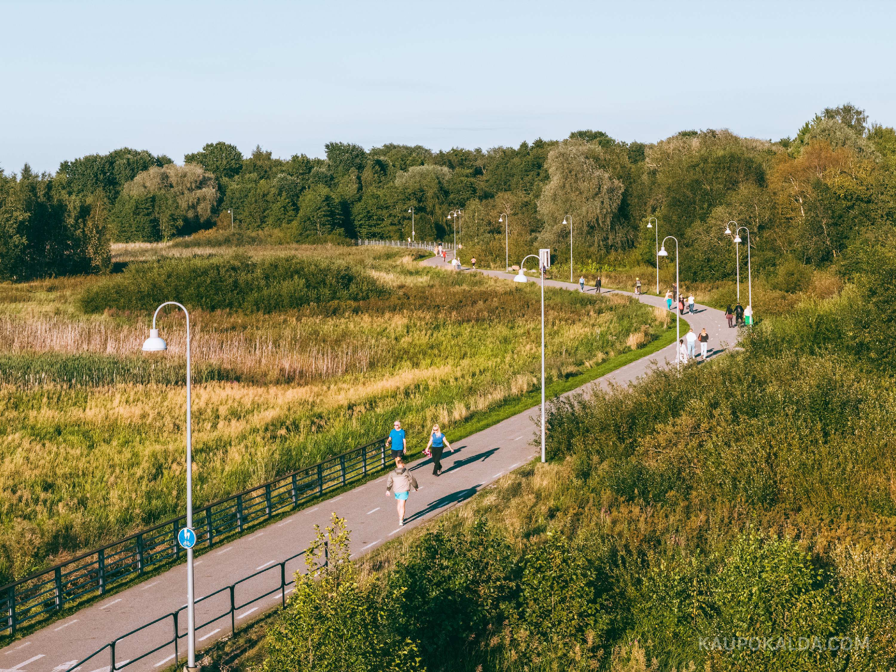 Rocca al Mare promenaad