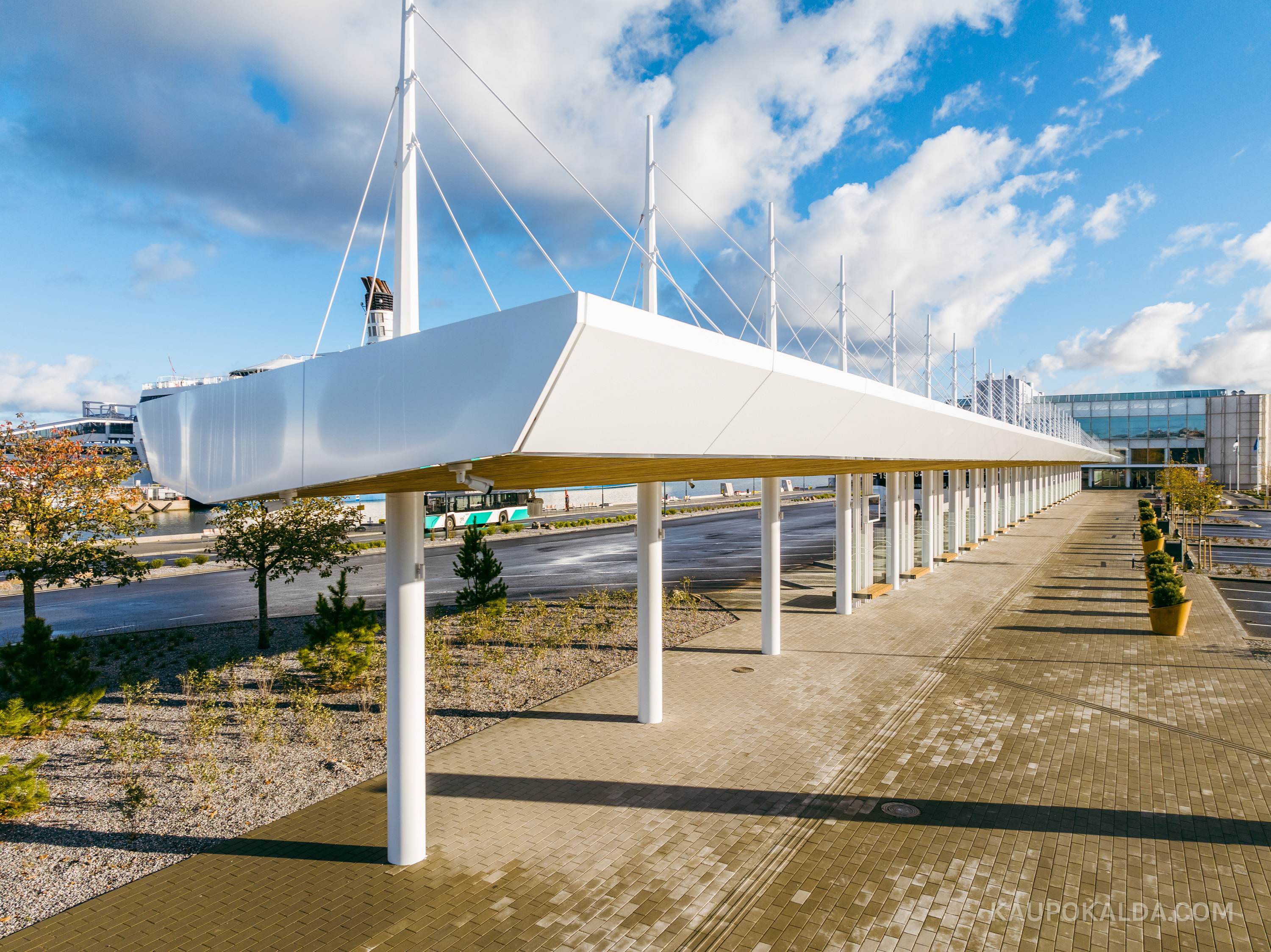 Tallinna Vanasadama D-terminal ja väliala