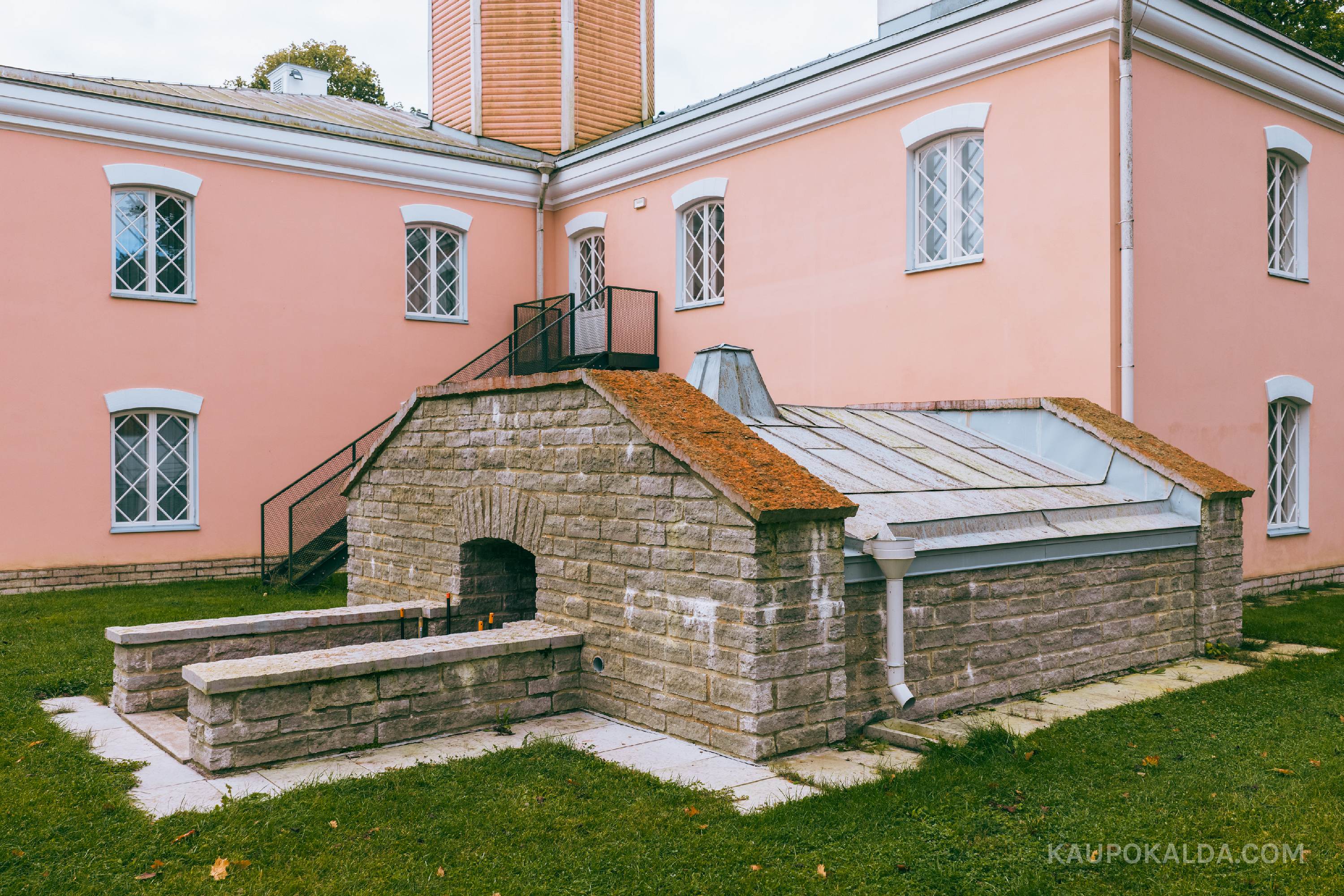 Keila-Joa Schloss fall