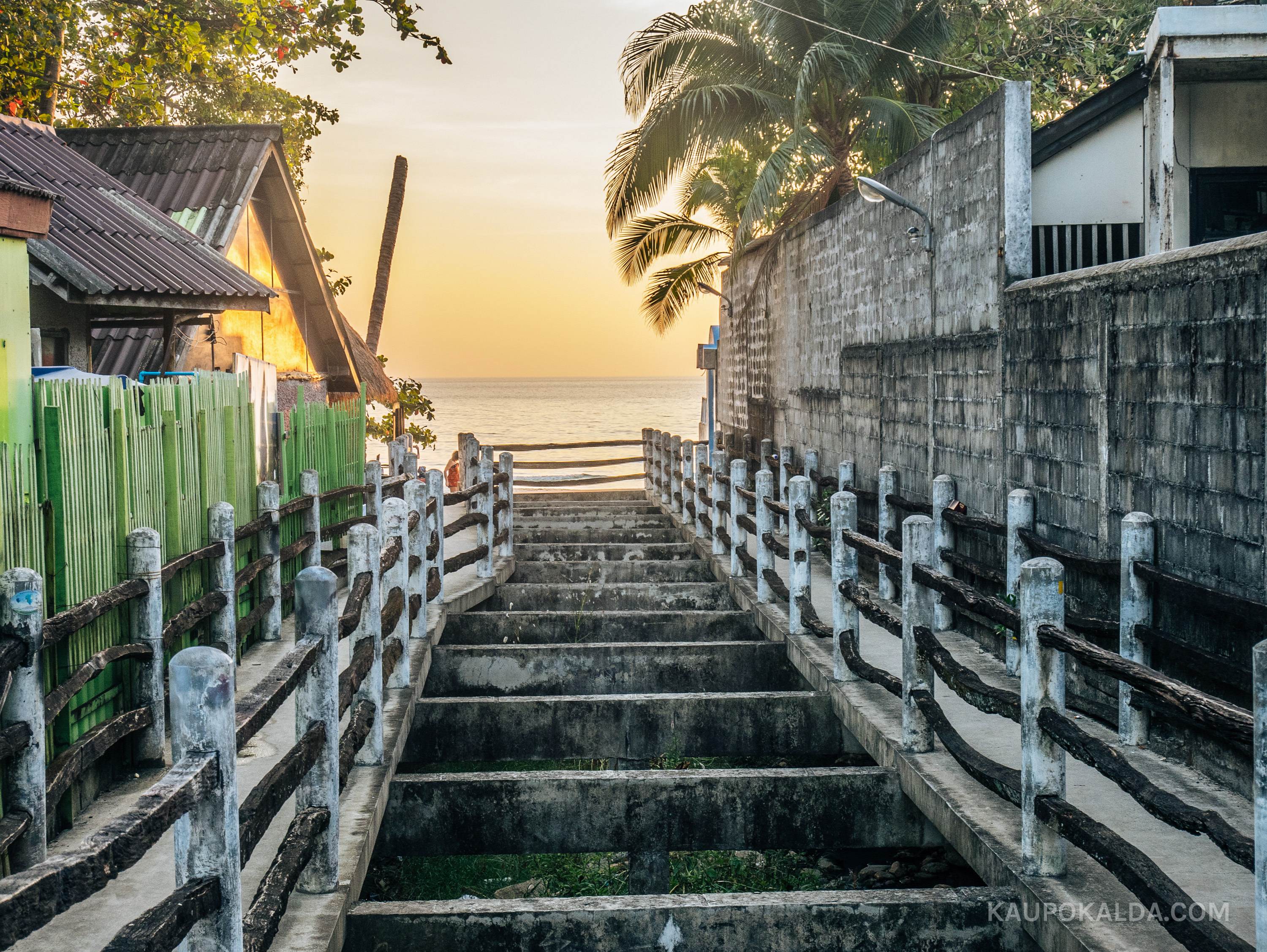 White Sand Beach - tee randa