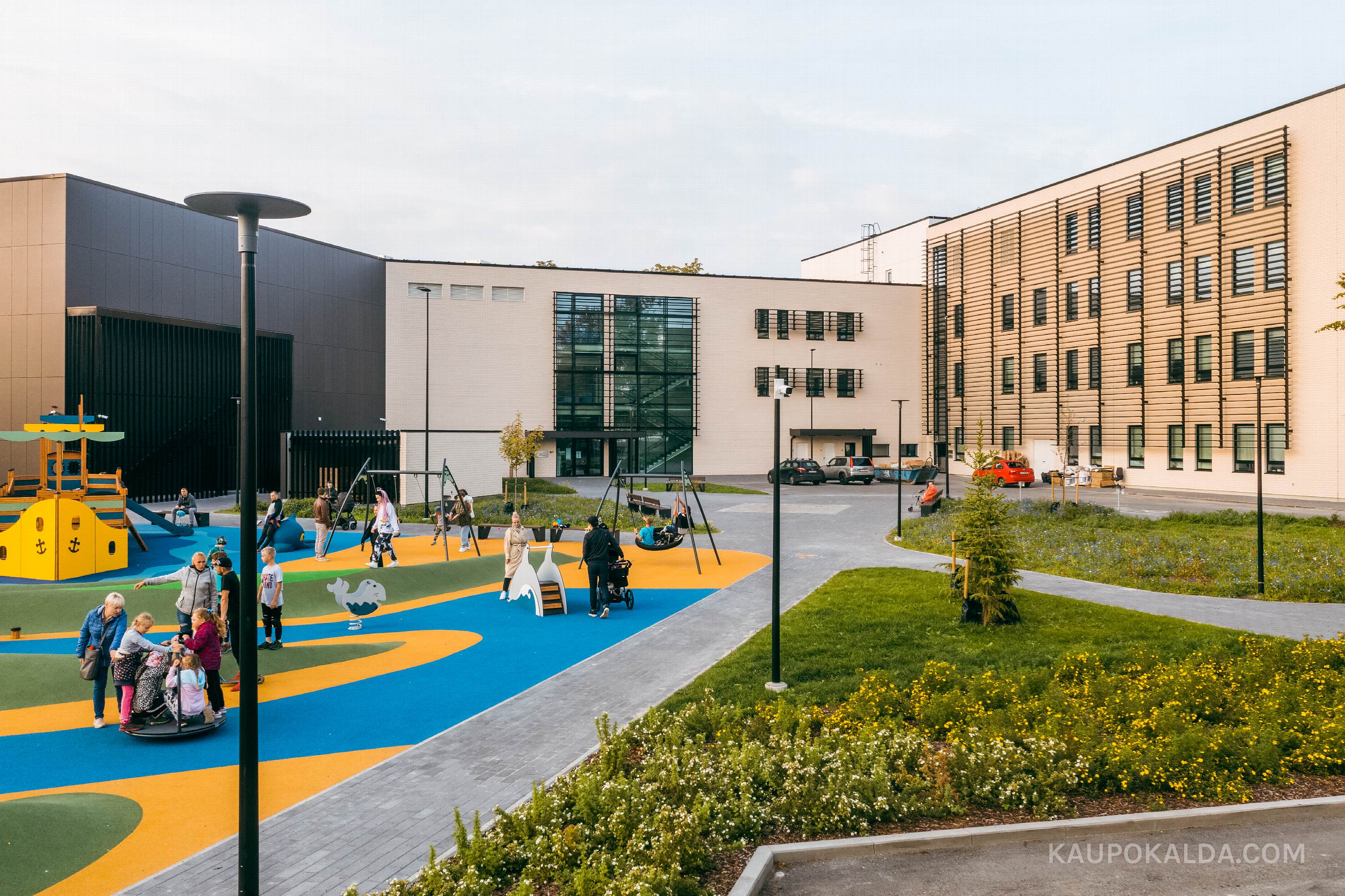 Põhja-Tallinna administratiivhoone (seeria)