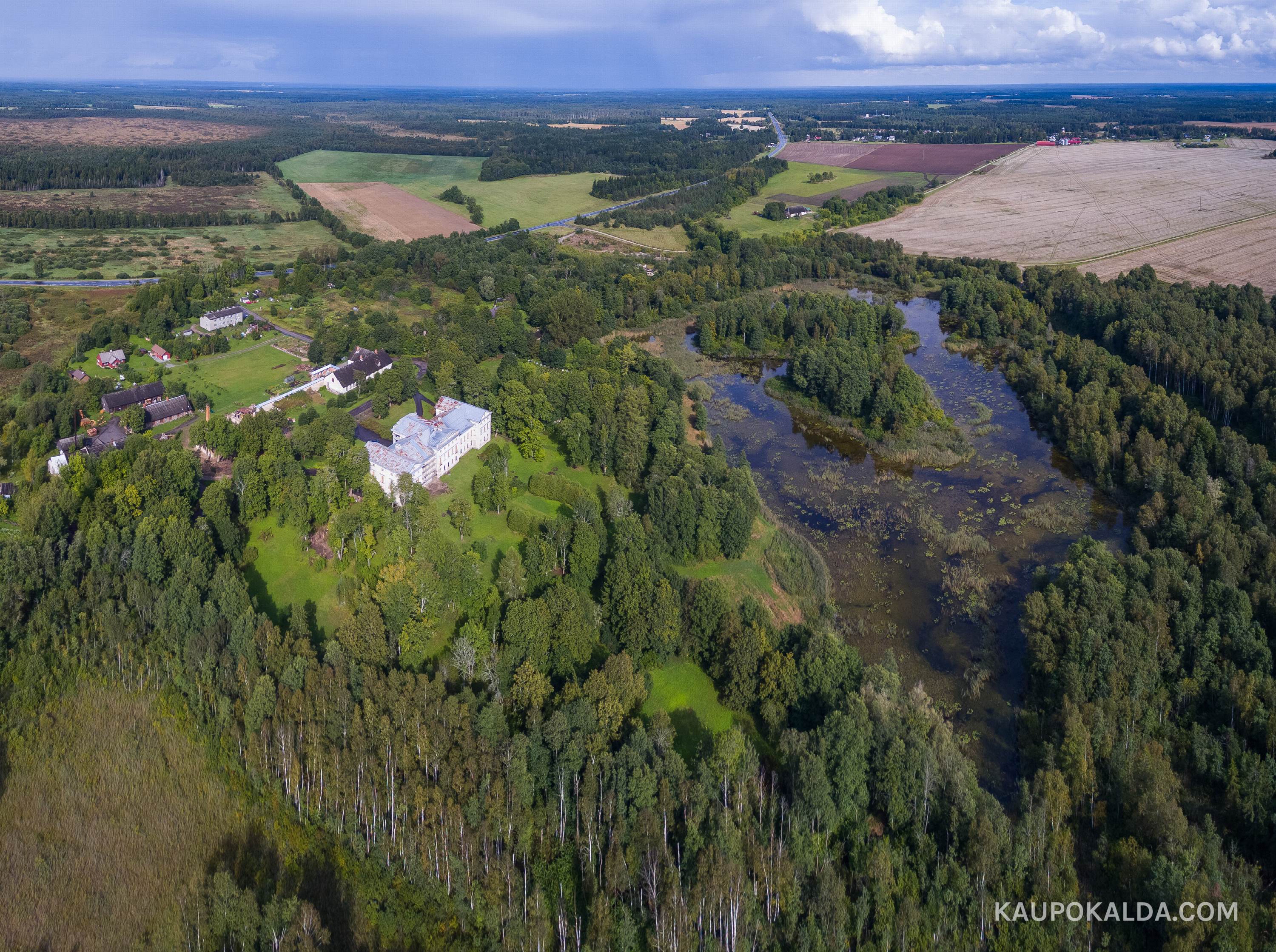 Riisipere mõis 2015, enne renoveerimist