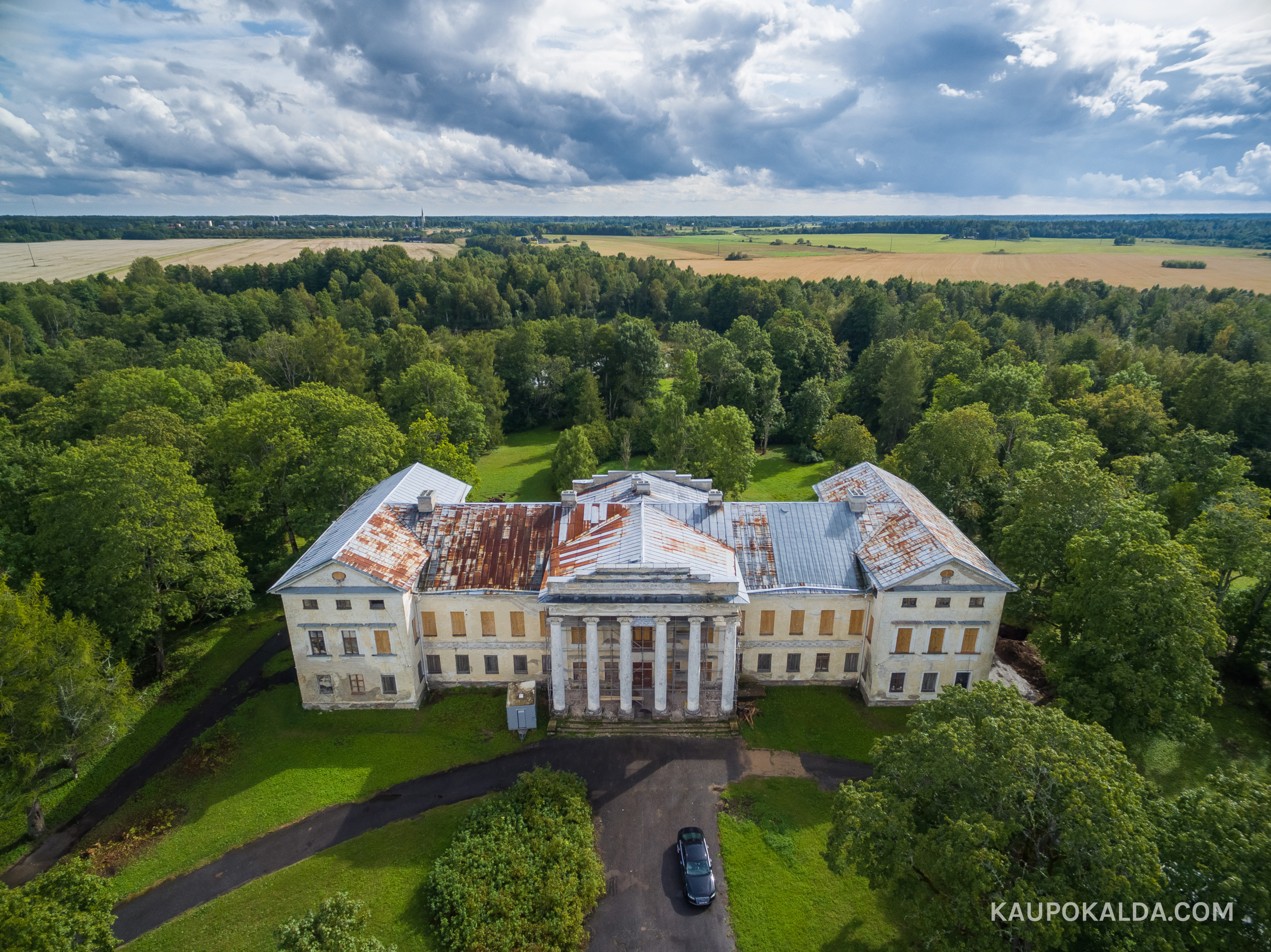 Riisipere mõis 2015, enne renoveerimist