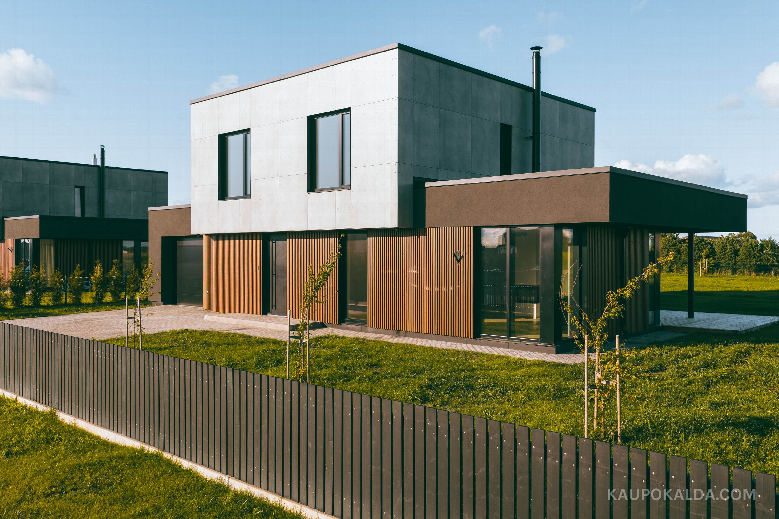 Kindlusepealse villad