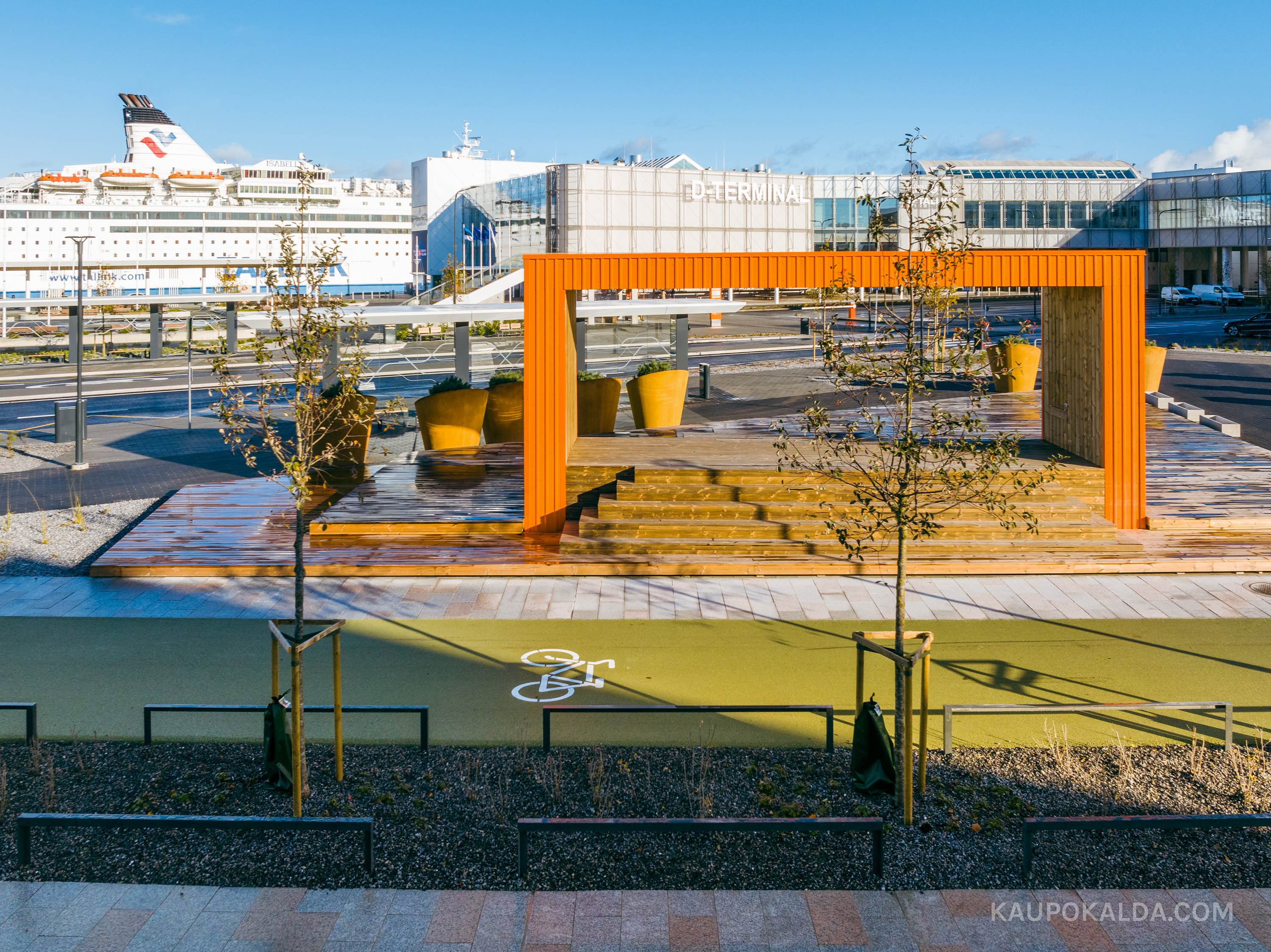 Tallinna Vanasadama D-terminal ja väliala