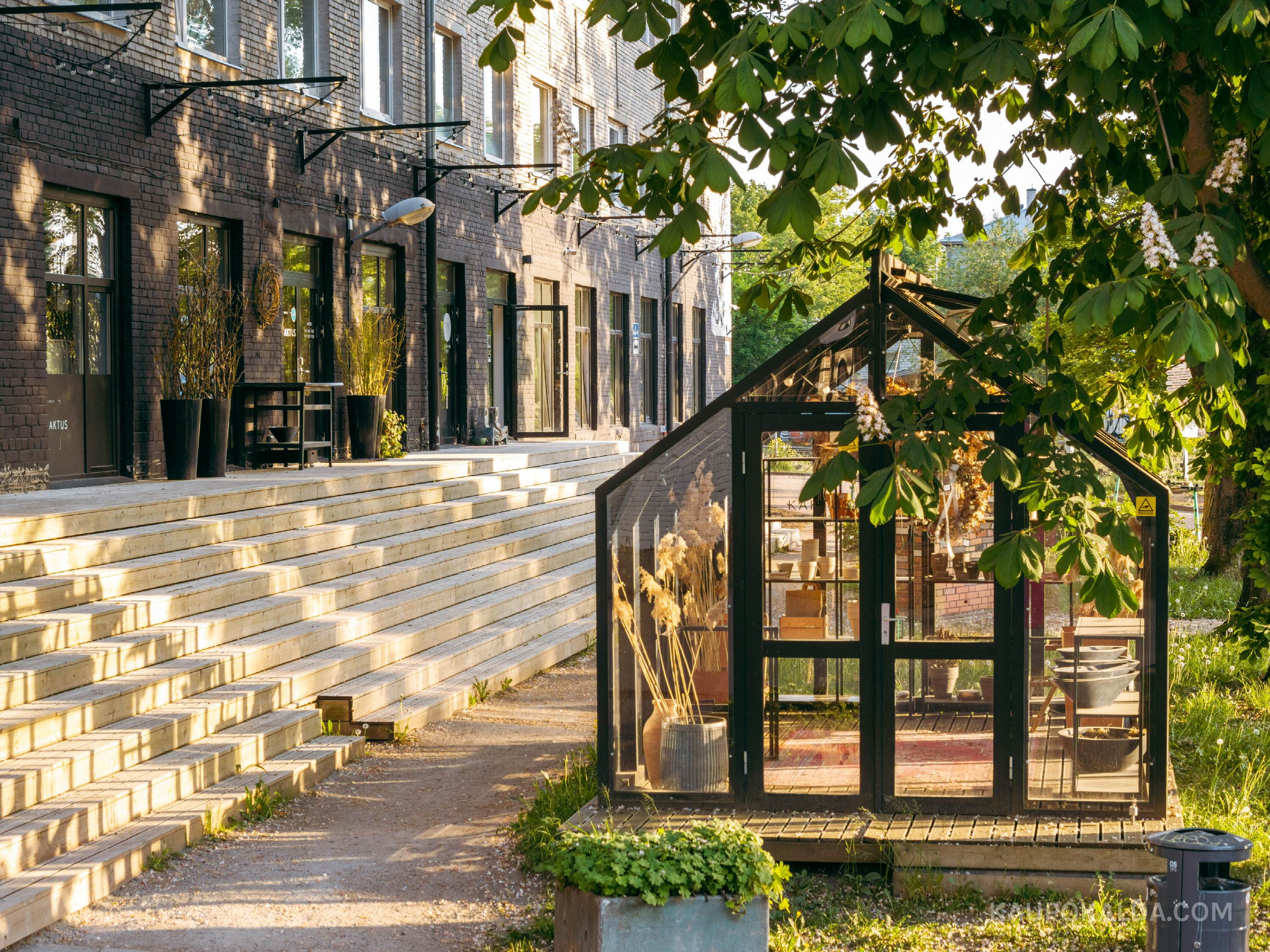 Telliskivi loomelinnak