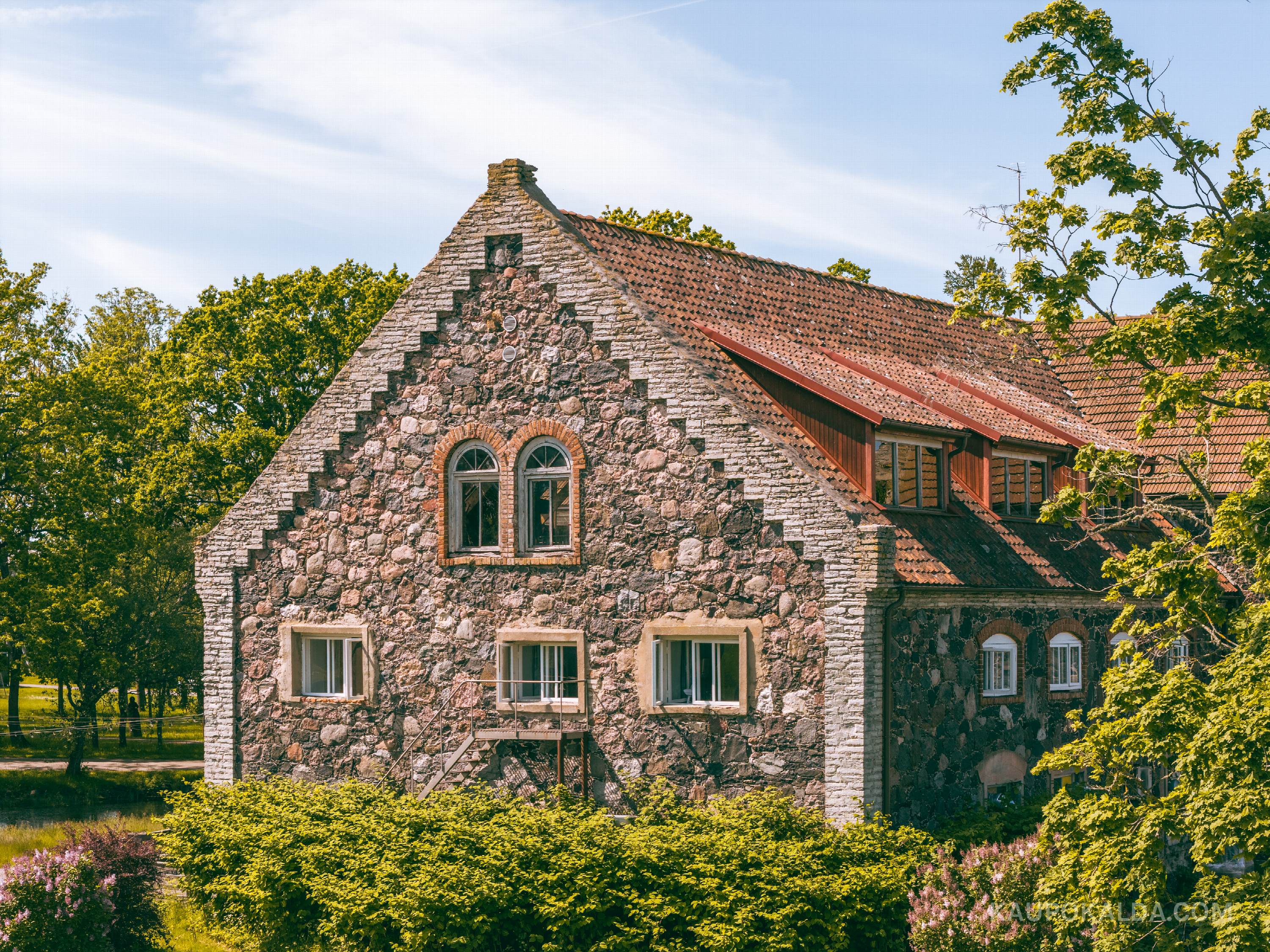 Utoopia nr 9 külalistemaja, Hiiumaa