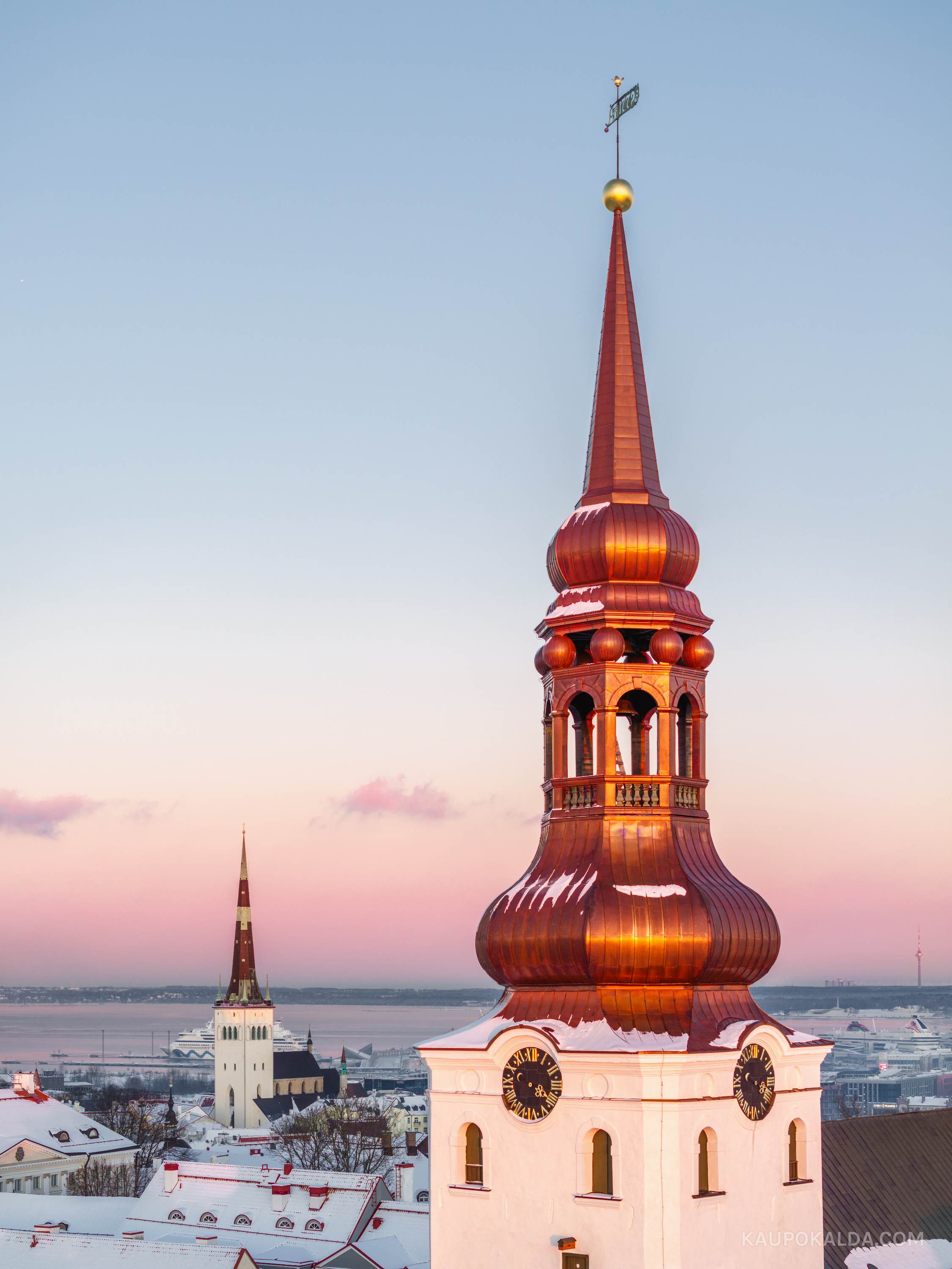 Toomkirik - maailma kauneim tornikiiver