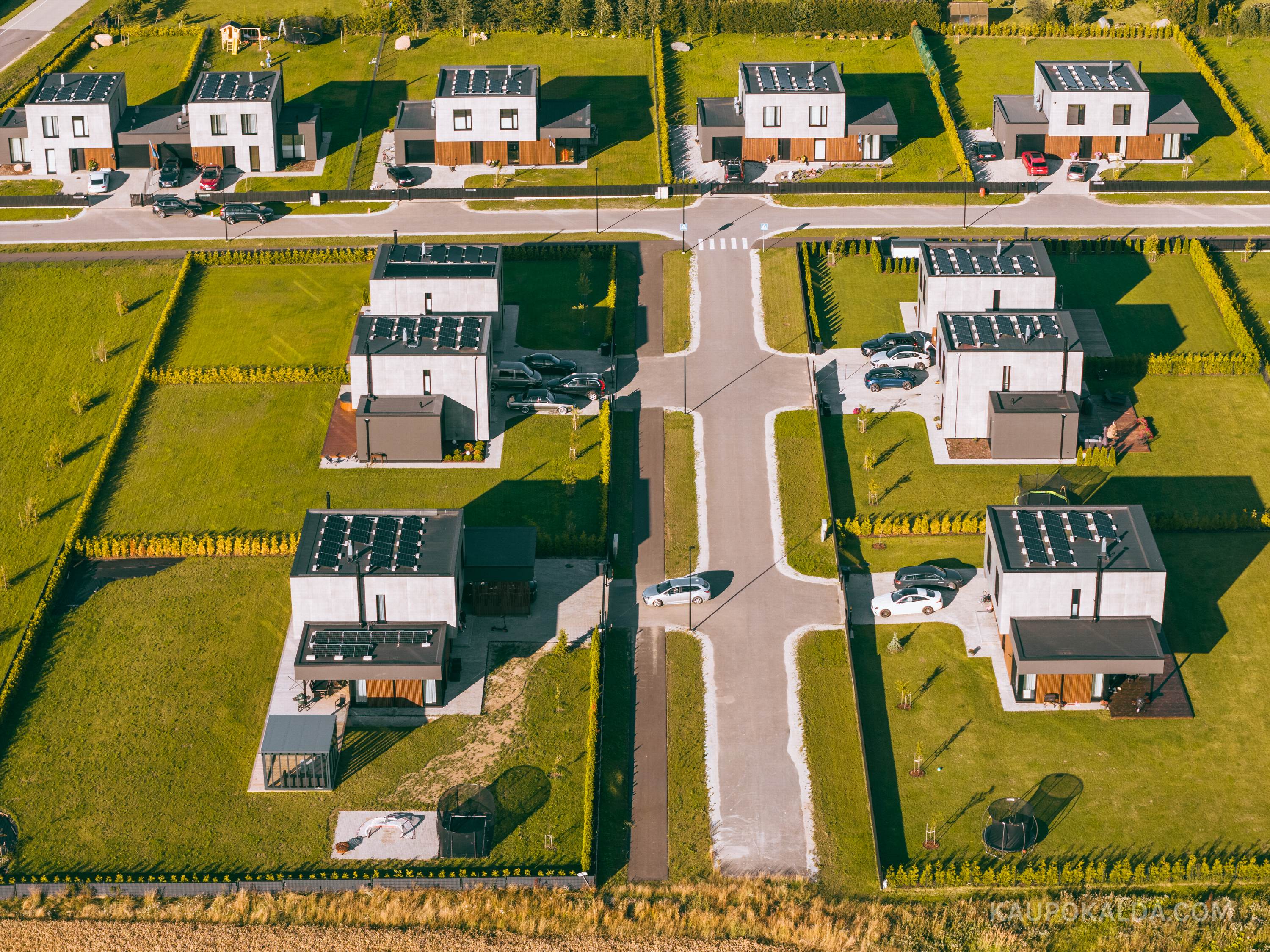 Kindlusepealse villad