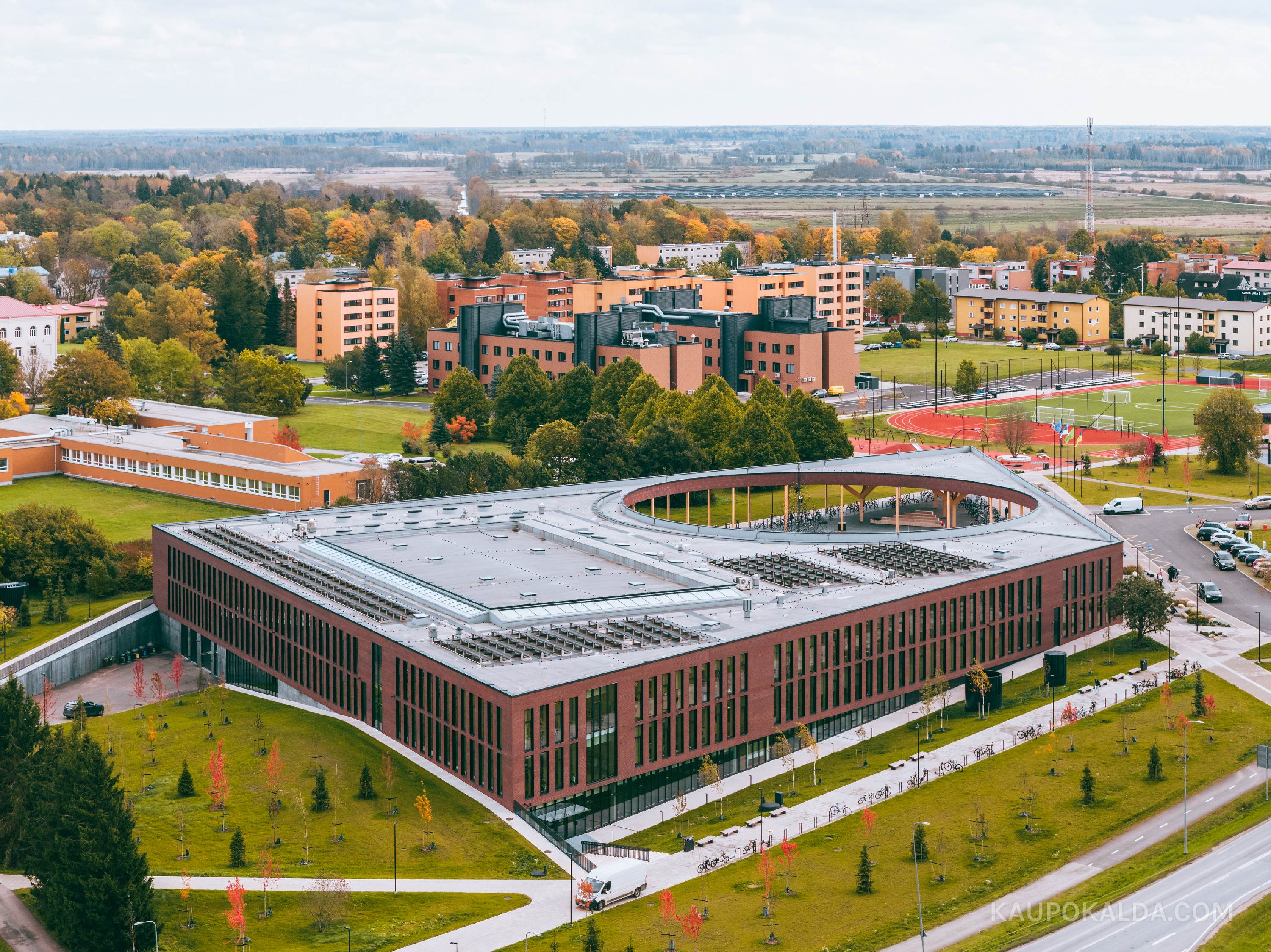 Saku Gümnaasiumi õppehoone TÄPP