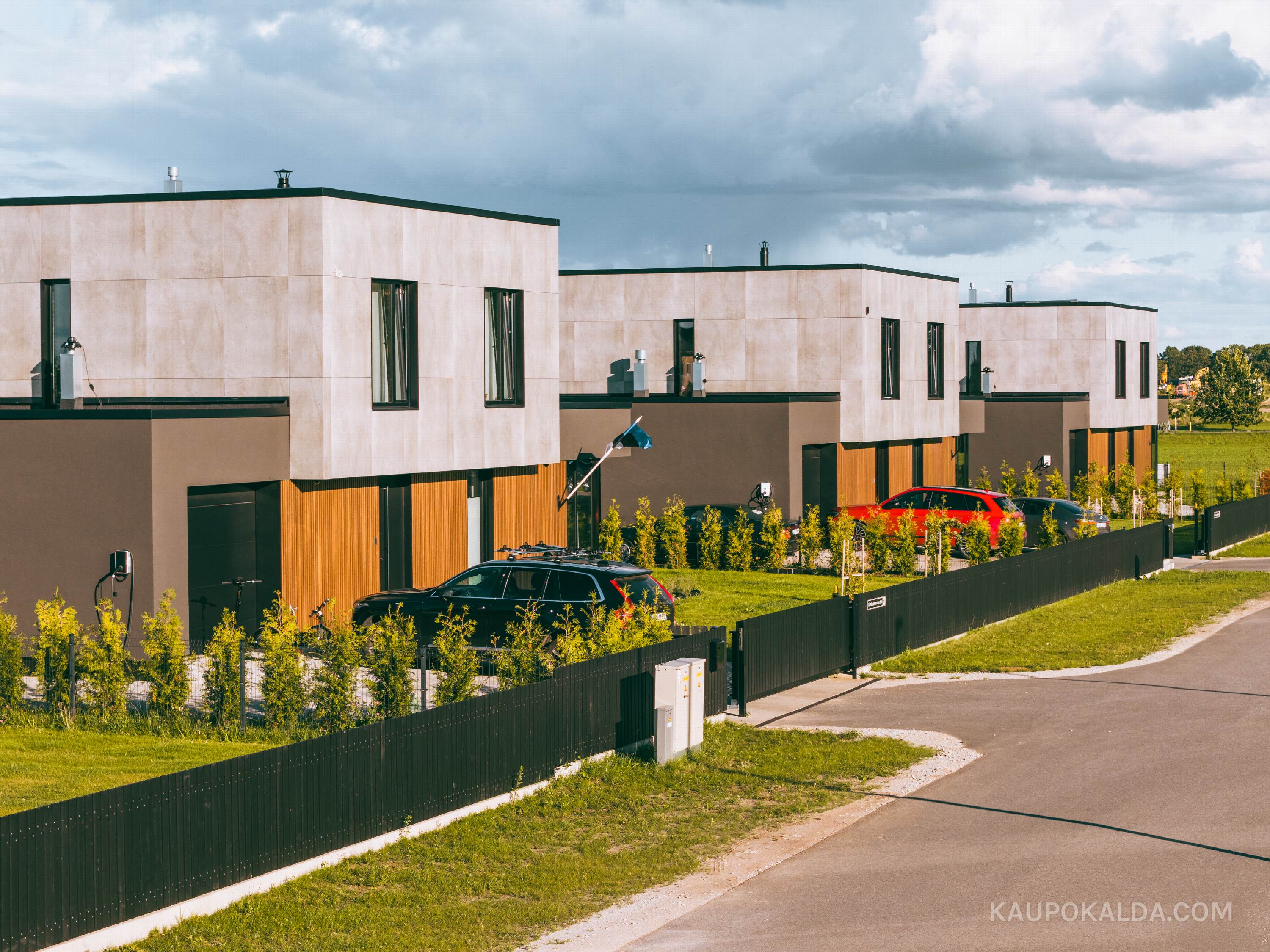 Kindlusepealse villad