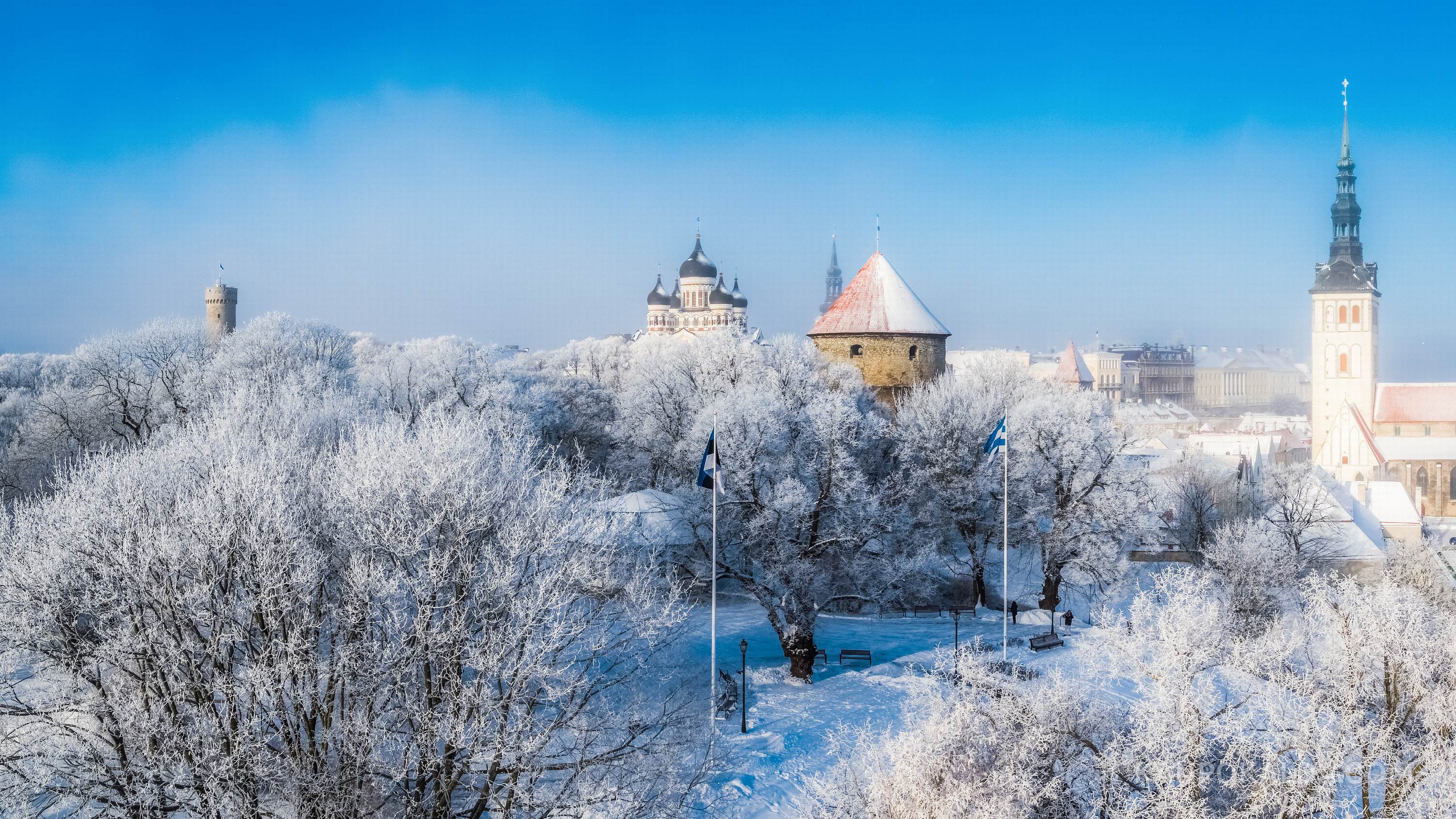 Pitsides pealinn EV100 ootel