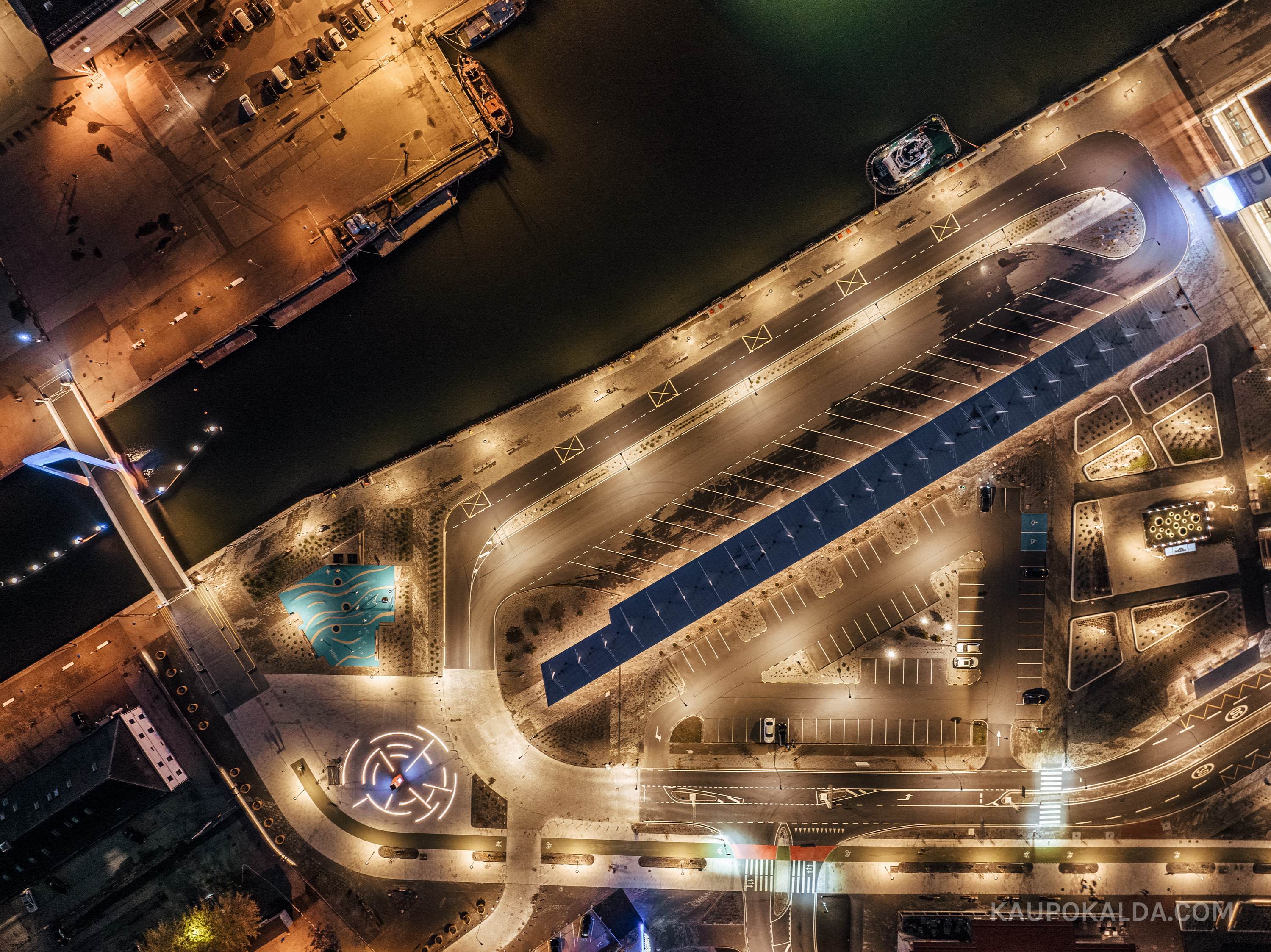 Tallinna Vanasadama D-terminal ja väliala