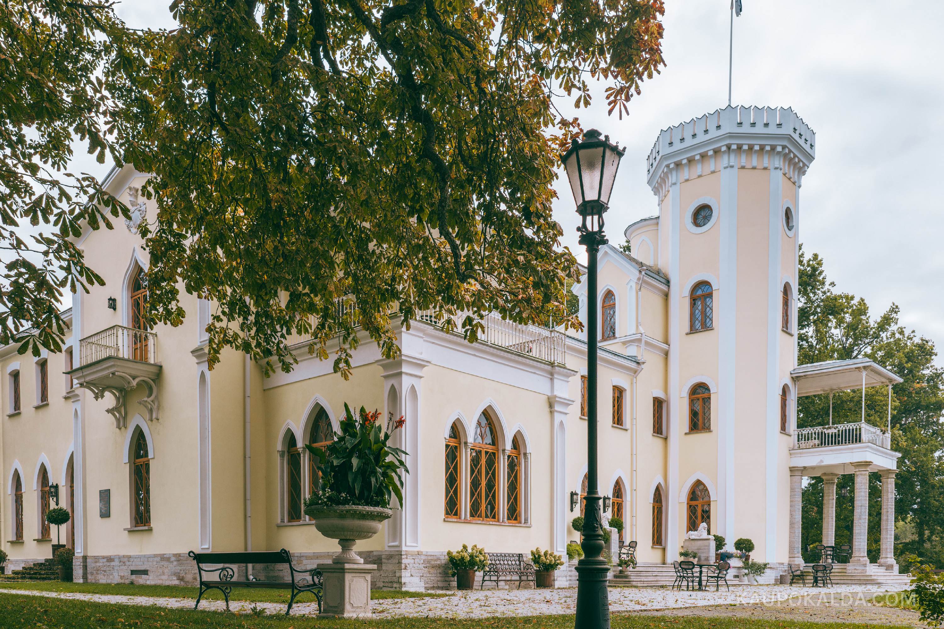 Keila-Joa Schloss fall