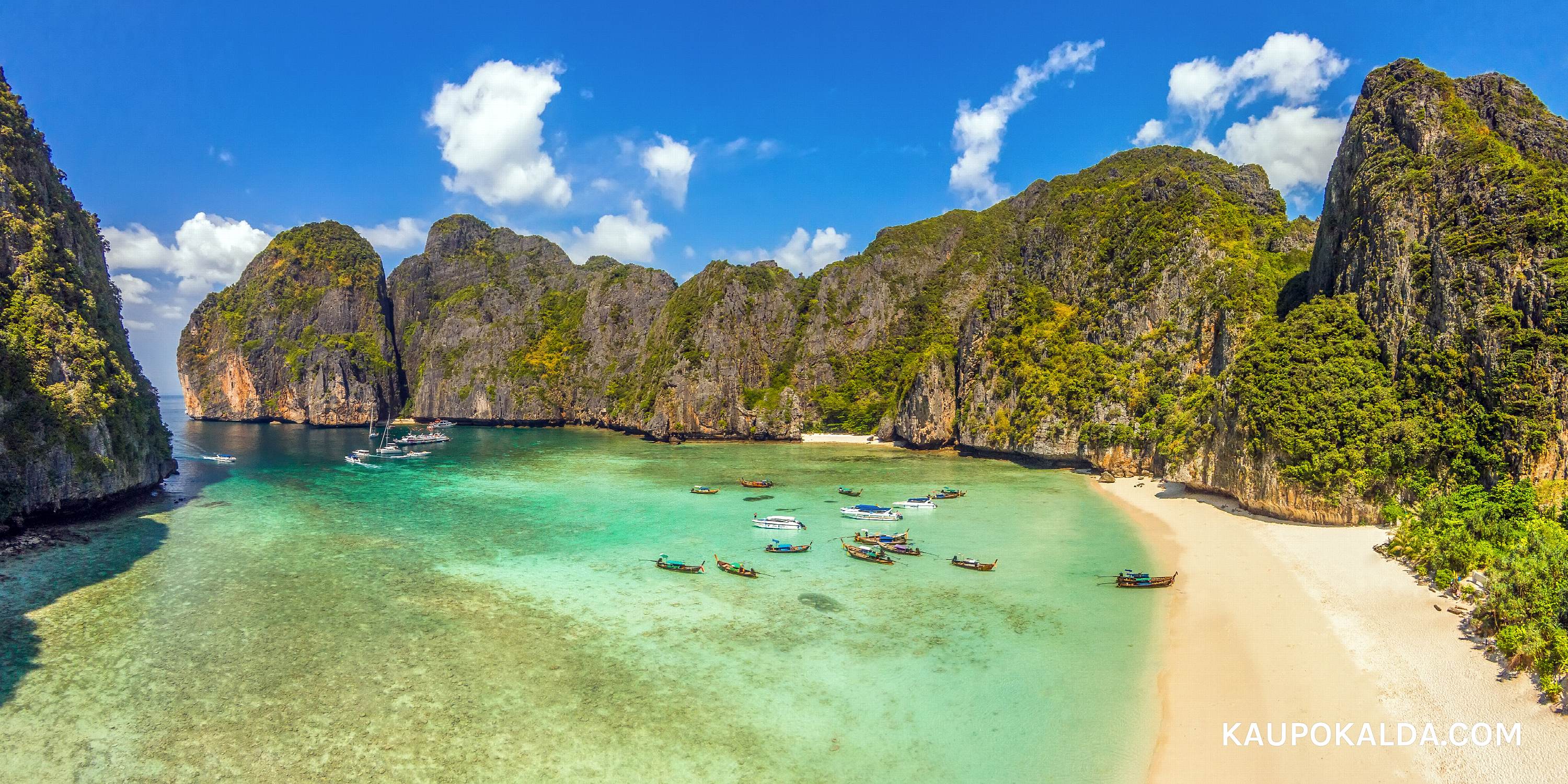 Panorama of Maya beach at Ko Phi Phi Le, Thailand